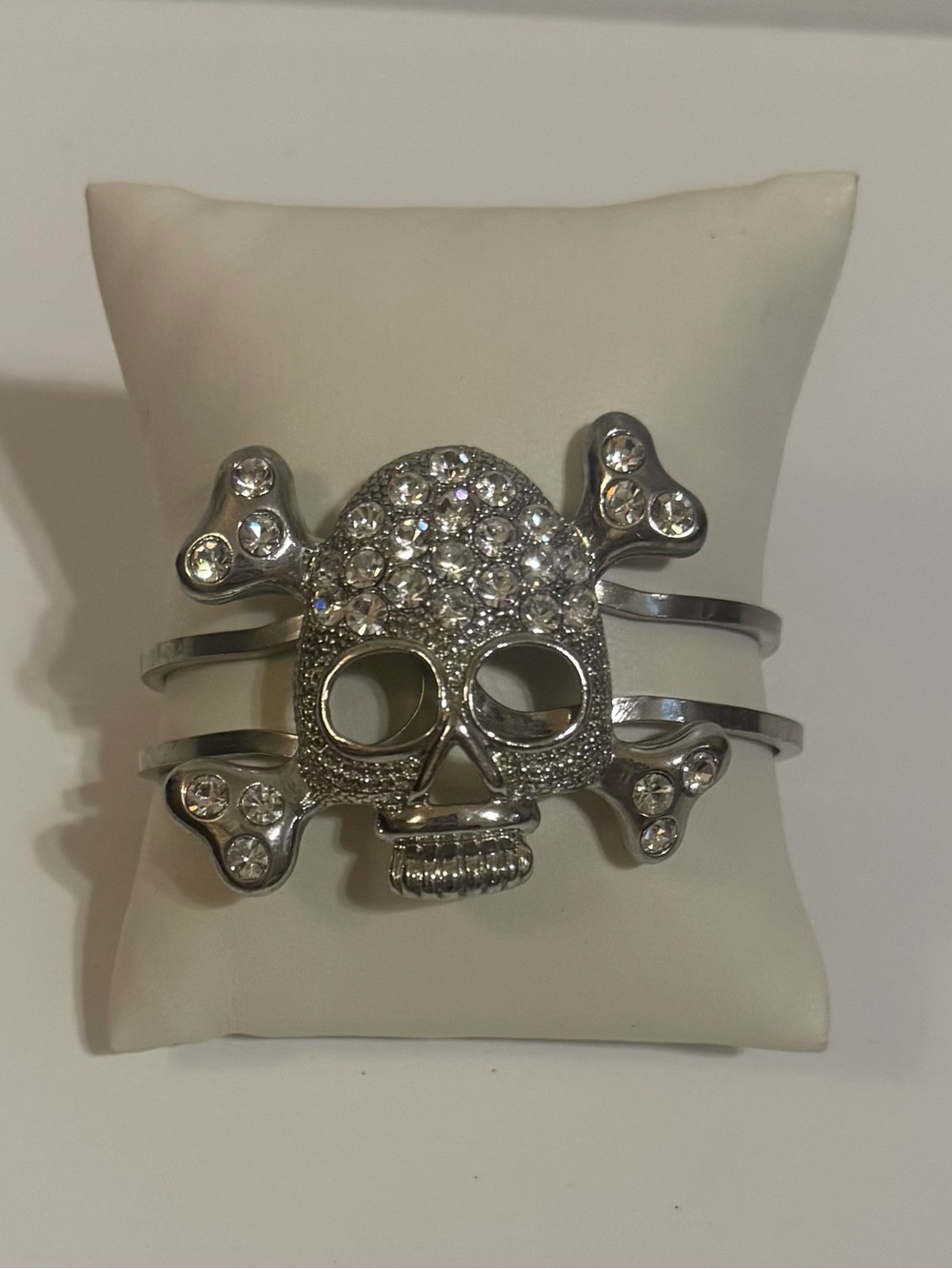 Silver-tone Crystal Skull Cuff Bracelet [MSRP $16] BOGO*